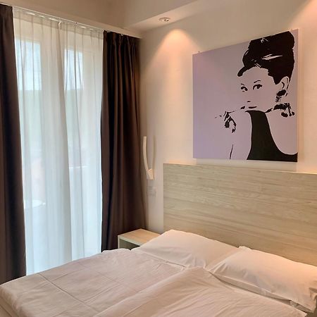 Hotel Italia ガルダ エクステリア 写真