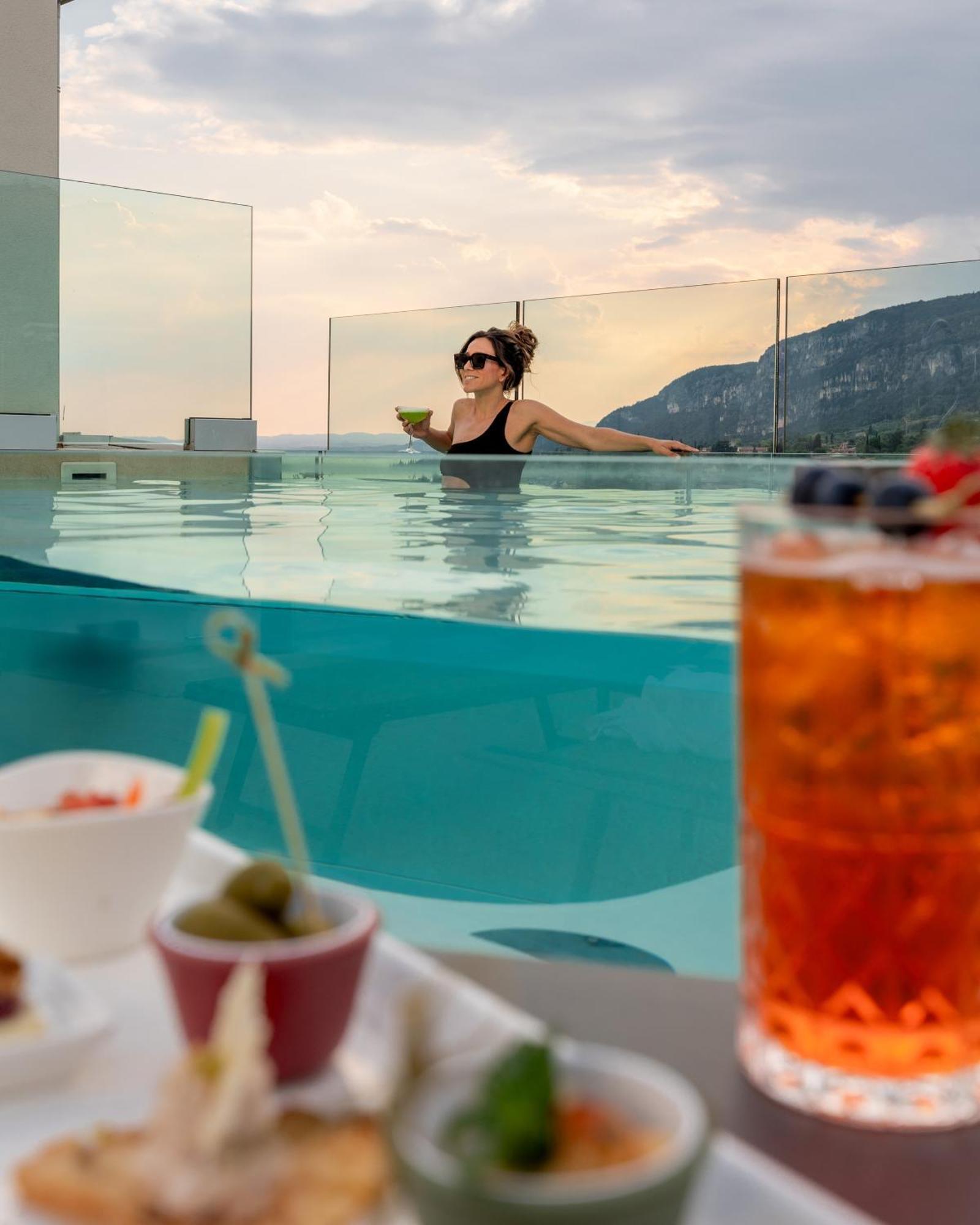 Hotel Italia ガルダ エクステリア 写真